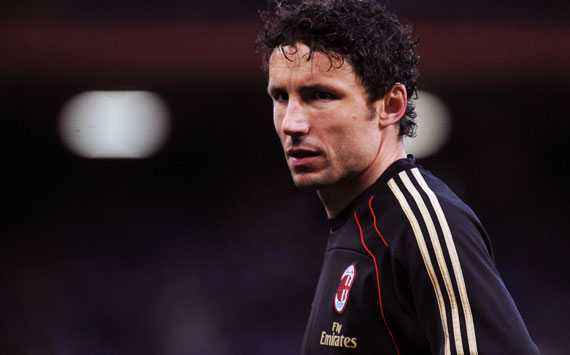 足球作为全 足球作为全