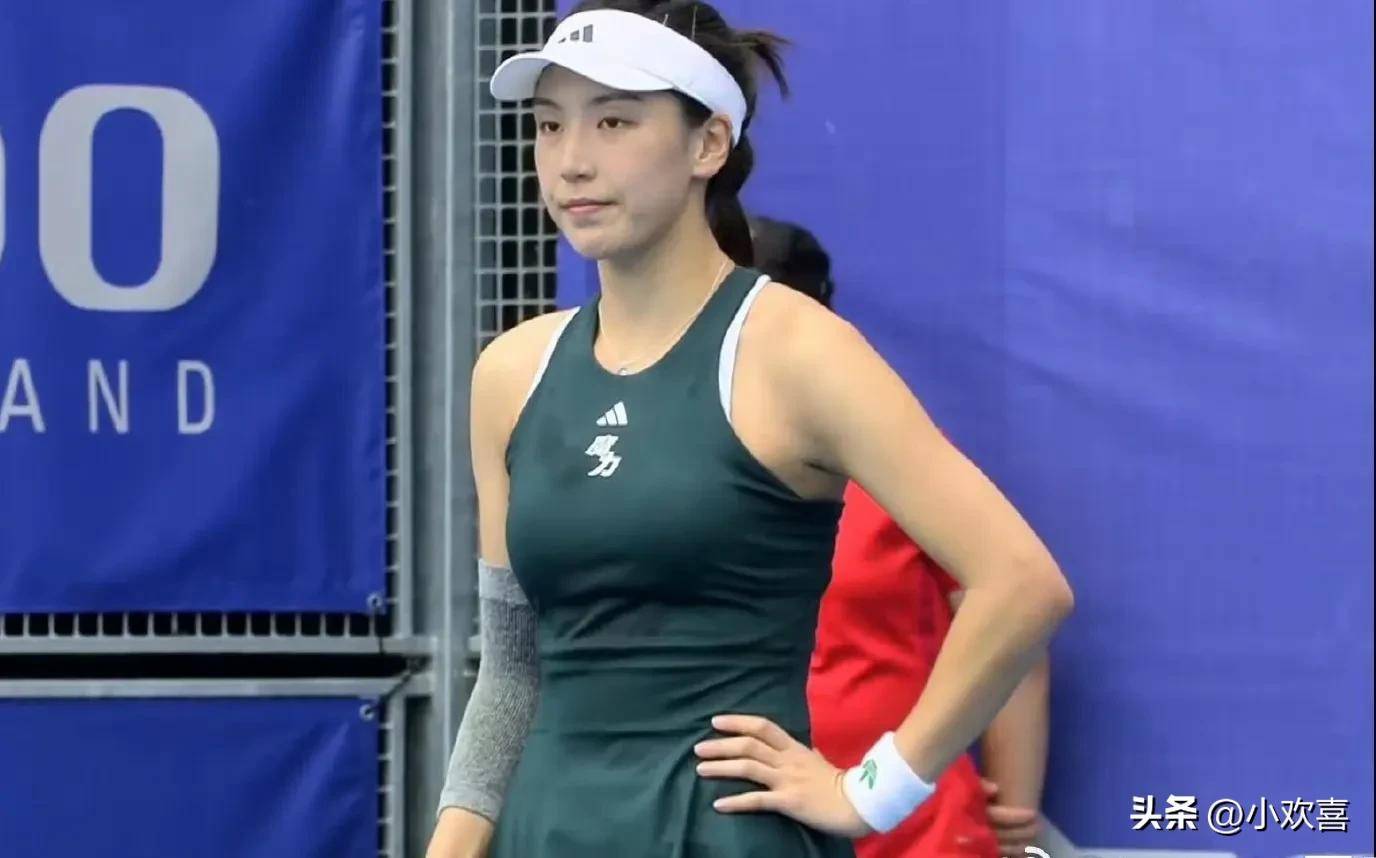 4个年轻人 4个年轻人